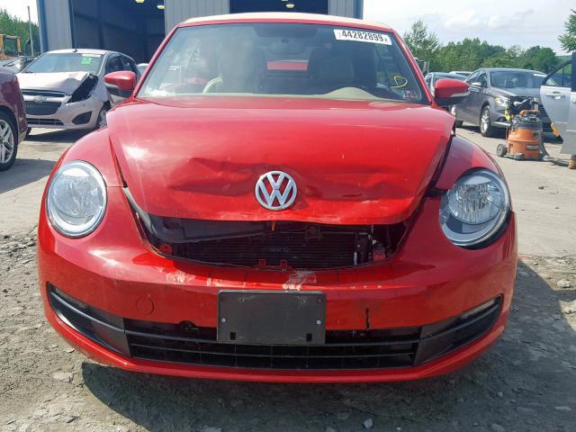 3VW517AT6EM809993 - 2014 VOLKSWAGEN BEETLE RED photo 9