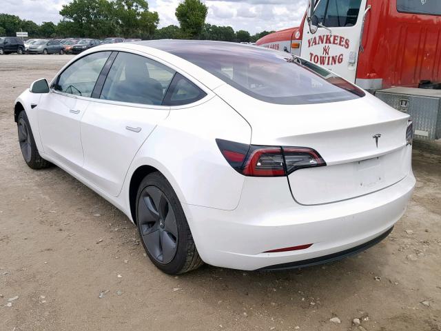 5YJ3E1EA1JF013252 - 2018 TESLA MODEL 3 WHITE photo 3