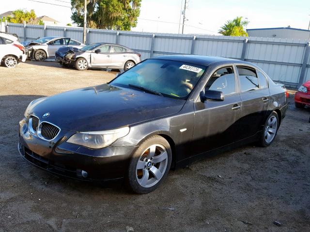 WBANE53587CY08310 - 2007 BMW 525 I BLACK photo 2