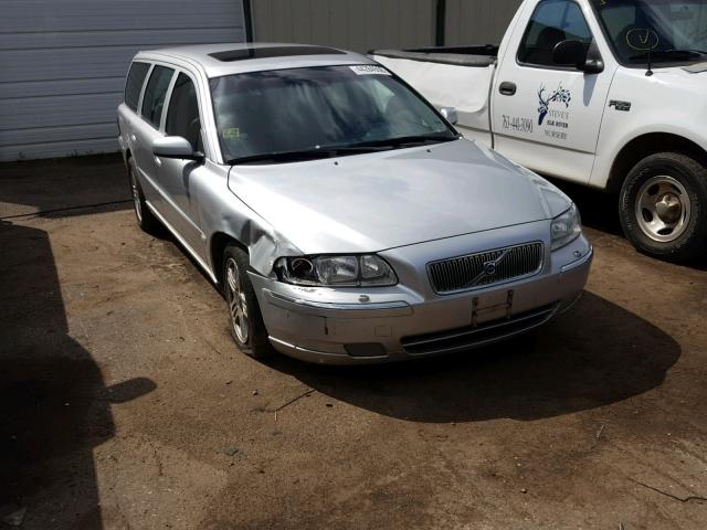 YV1SW592362577542 - 2006 VOLVO V70 2.5T SILVER photo 1