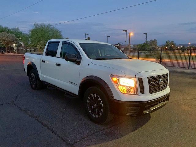 1N6AA1EJ8HN540152 - 2017 NISSAN TITAN S WHITE photo 1