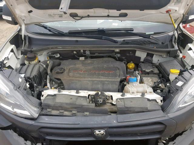 ZFBERFAB3H6D29529 - 2017 RAM PROMASTER 双色 照片 7