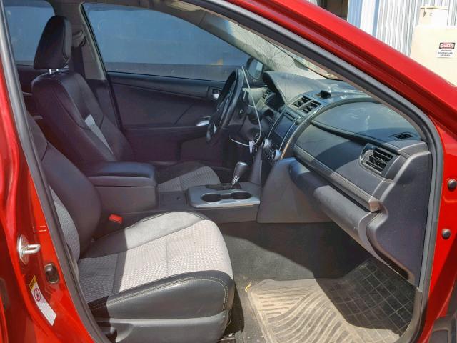 4T1BF1FK1CU546384 - 2012 TOYOTA CAMRY BASE RED photo 5