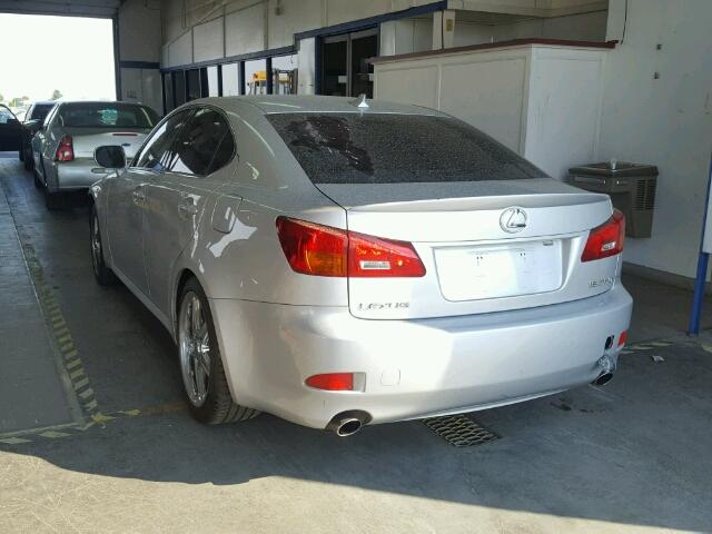 JTHBE262X75012201 - 2007 LEXUS IS 350 GRAY photo 3