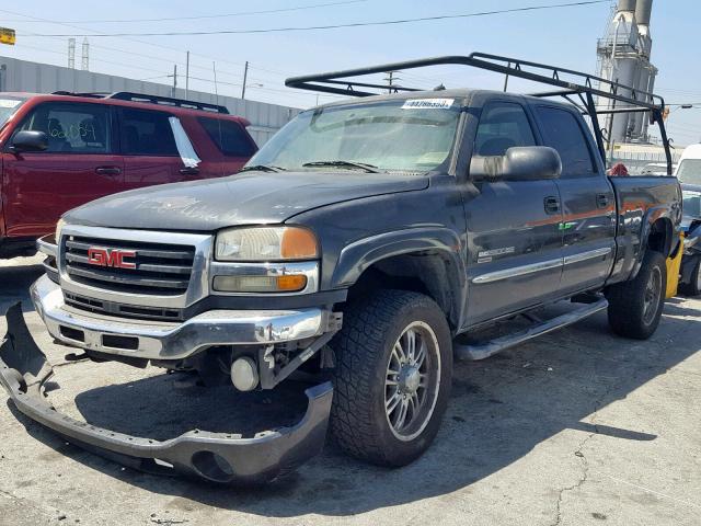 1GTHC23254F201138 - 2004 GMC SIERRA C25 CHARCOAL photo 2