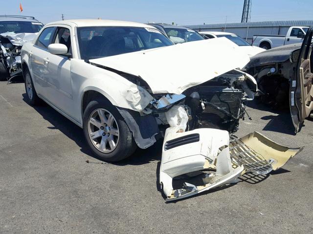 2C3LA43R17H785912 - 2007 CHRYSLER 300 WHITE photo 1