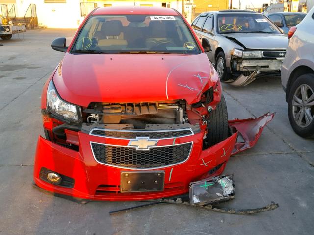 1G1PA5SH5E7455753 - 2014 CHEVROLET CRUZE LS RED photo 9