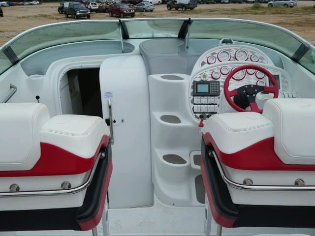 AGC60010H697 - 1997 BAJA MARINE 38 WHITE photo 9