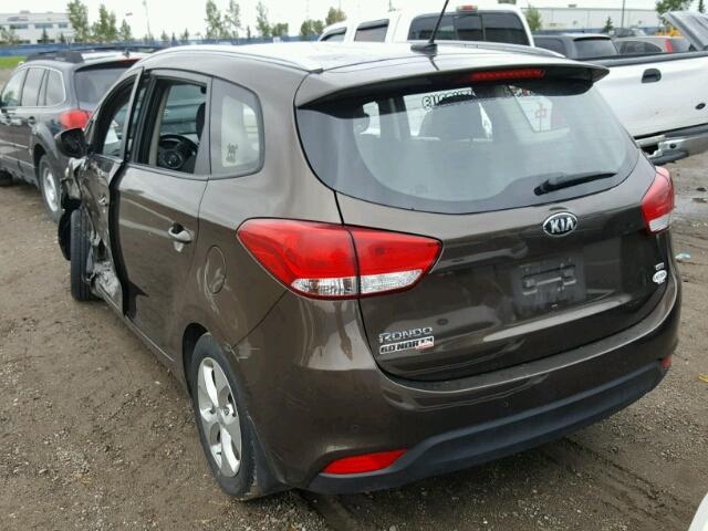 KNAHT8A37F7094019 - 2015 KIA RONDO BROWN photo 3