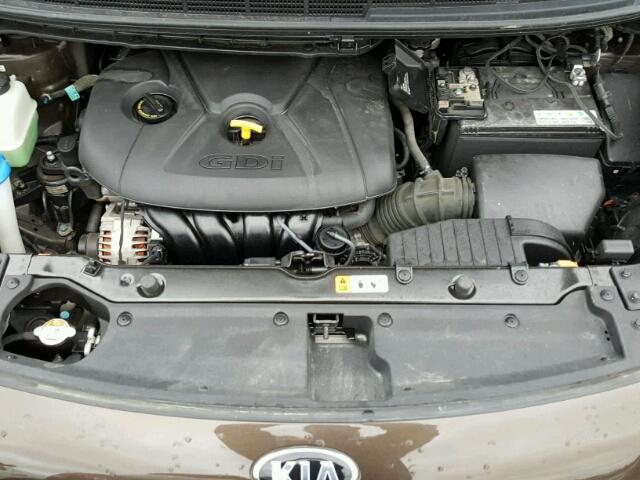 KNAHT8A37F7094019 - 2015 KIA RONDO BROWN photo 7