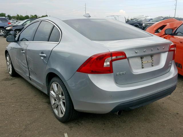 YV1902FH0B2013722 - 2011 VOLVO S60 T6 SILVER photo 3