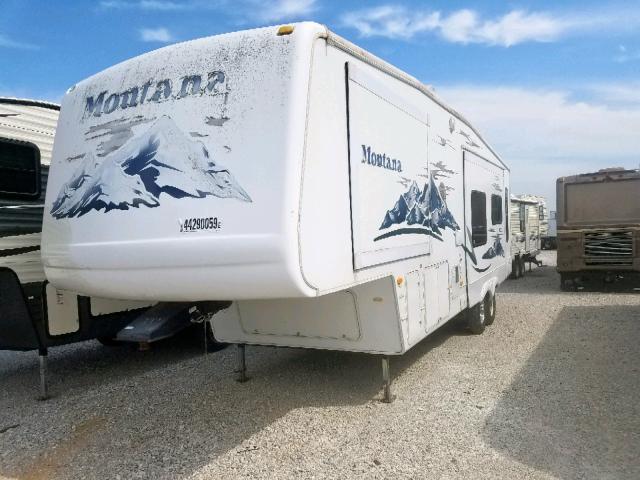 4YDF298236D517399 - 2006 KEYSTONE MONTANA WHITE photo 2