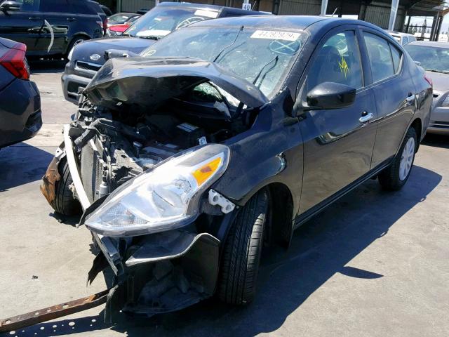 3N1CN7AP9HL854716 - 2017 NISSAN VERSA S BLACK photo 2