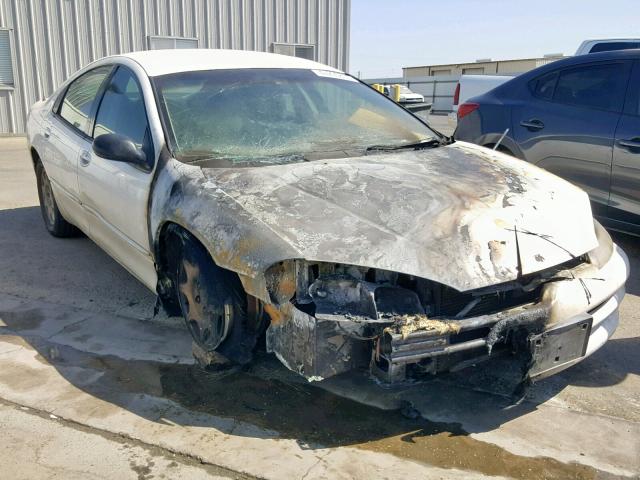 2B3HD46R12H267880 - 2002 DODGE INTREPID S თეთრი ფოტო 1