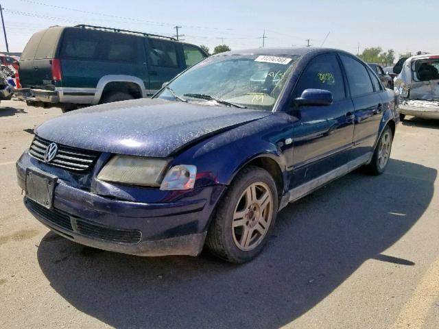 WVWEH63B31E033089 - 2001 VOLKSWAGEN PASSAT GLX BLUE photo 2