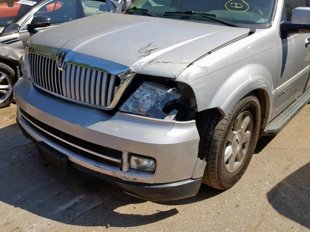 5LMFU28586LJ24754 - 2006 LINCOLN NAVIGATOR SILVER photo 9