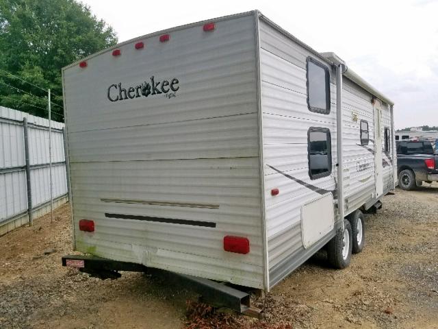 4X4TCKD2X6P101116 - 2005 WILDWOOD CHEROKEE WHITE photo 4