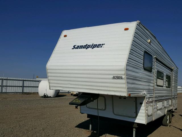 4X4FSAC22WC011638 - 1999 WILDWOOD SANDPIPER WHITE photo 2