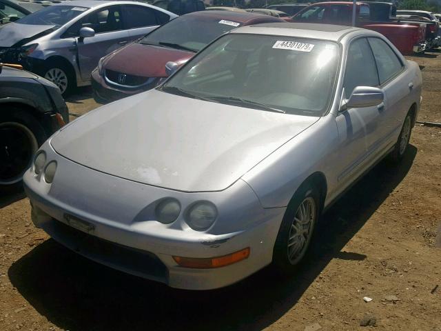 JH4DB7652YS004329 - 2000 ACURA INTEGRA LS SILVER photo 2