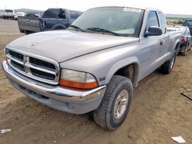 1B7GG22N1YS504474 - 2000 DODGE DAKOTA SILVER photo 2