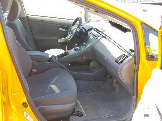 JTDKN3DU1A1283576 - 2010 TOYOTA PRIUS YELLOW photo 5