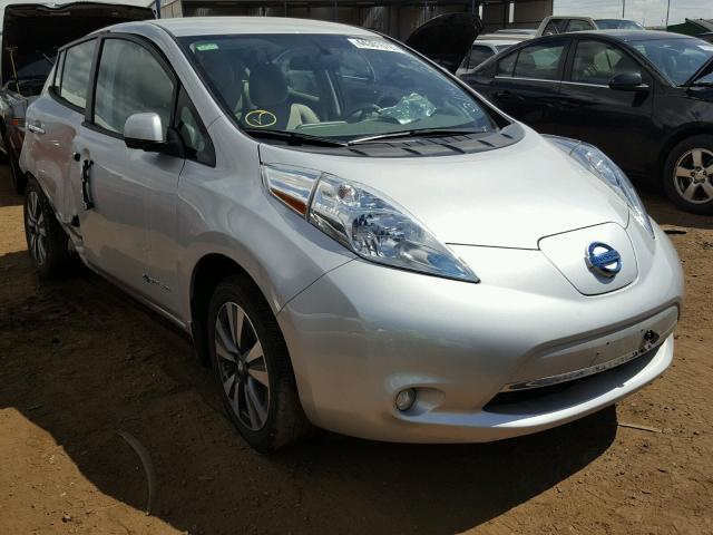 1N4BZ0CP3HC302938 - 2017 NISSAN LEAF S WHITE photo 1