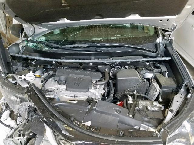 2T3RFREV9JW791284 - 2018 TOYOTA RAV4 ADVEN SILVER photo 7