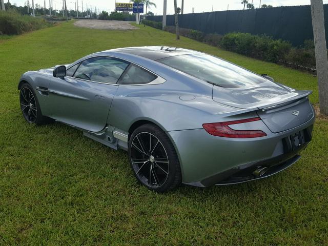 SCFLMCFU6HGJ03313 - 2017 ASTON MARTIN VANQUISH SILVER photo 3