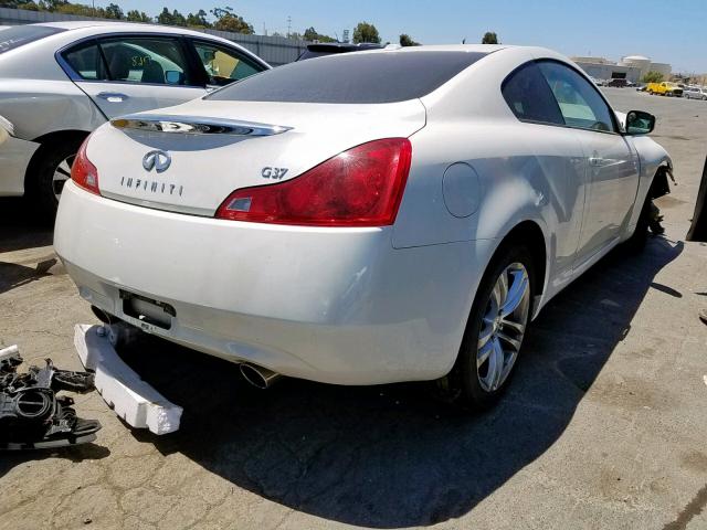 JNKCV64E38M120045 - 2008 INFINITI G37 BASE WHITE photo 4