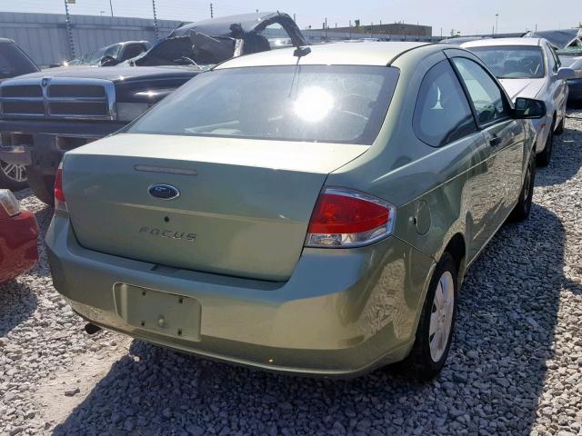 1FAHP32N28W175003 - 2008 FORD FOCUS S/SE GREEN photo 4