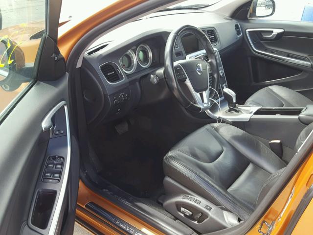 YV1612FS9D2204327 - 2013 VOLVO S60 T5 ORANGE photo 9