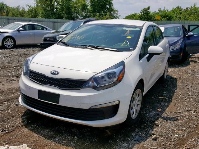 KNADM4A35H6121120 - 2017 KIA RIO LX WHITE photo 2