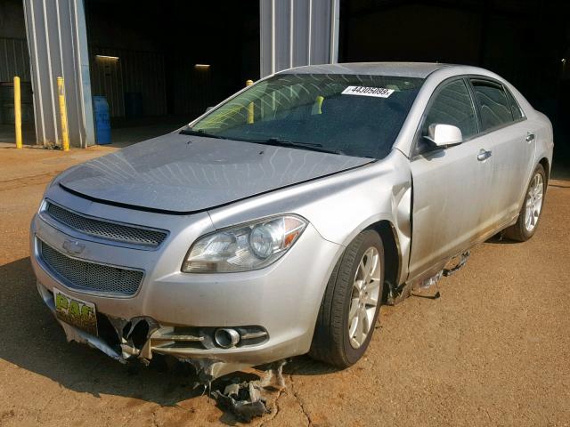 1G1ZE5EU2BF390643 - 2011 CHEVROLET MALIBU LTZ 银色 照片 2