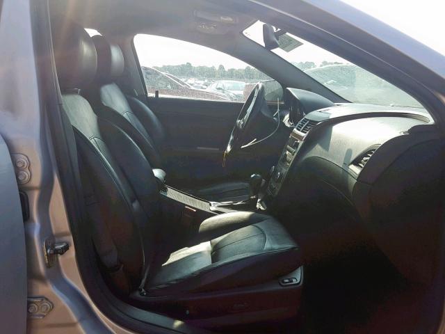 1G1ZE5EU2BF390643 - 2011 CHEVROLET MALIBU LTZ 银色 照片 5