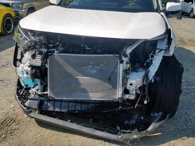 2T3C1RFV4KC013271 - 2019 TOYOTA RAV4 XLE P WHITE photo 9