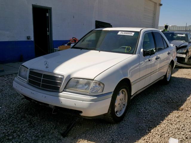 WDBHA22E6RF018161 - 1994 MERCEDES-BENZ C 220 WHITE photo 2