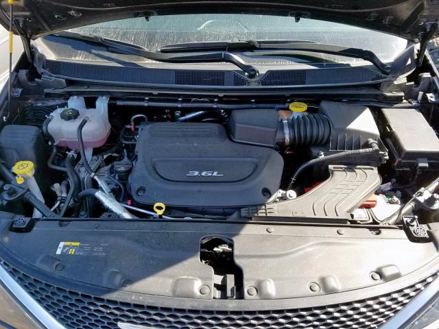 2C4RC1CG5JR107632 - 2018 CHRYSLER PACIFICA L GRAY photo 7