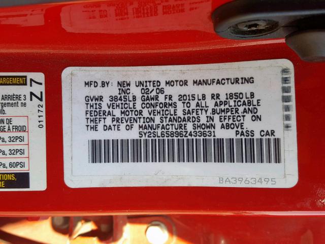 5Y2SL65896Z433631 - 2006 PONTIAC VIBE RED photo 10