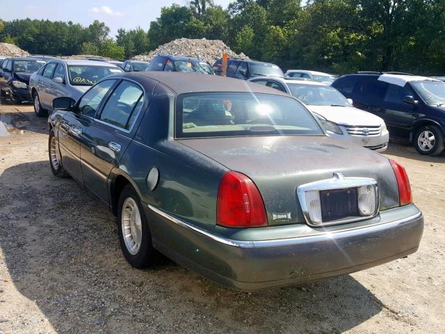 1LNFM81W9WY674248 - 1998 LINCOLN TOWN CAR E GREEN photo 3