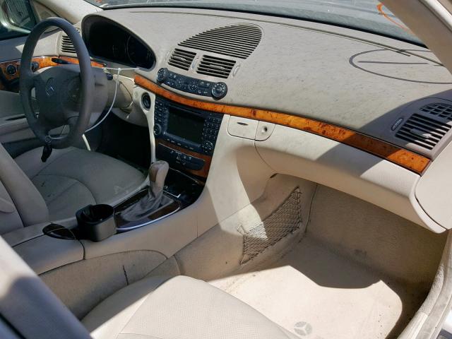 WDBUF65JX4A569960 - 2004 MERCEDES-BENZ E 320 TAN photo 9