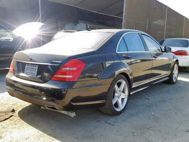 WDDNG9FB3AA302754 - 2010 MERCEDES-BENZ S 400 BLACK photo 4