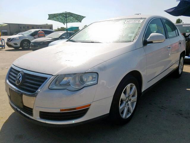 WVWJK73CX8P031109 - 2008 VOLKSWAGEN PASSAT TUR WHITE photo 2