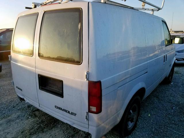 1GCDM19W0YB111134 - 2000 CHEVROLET ASTRO WHITE photo 4