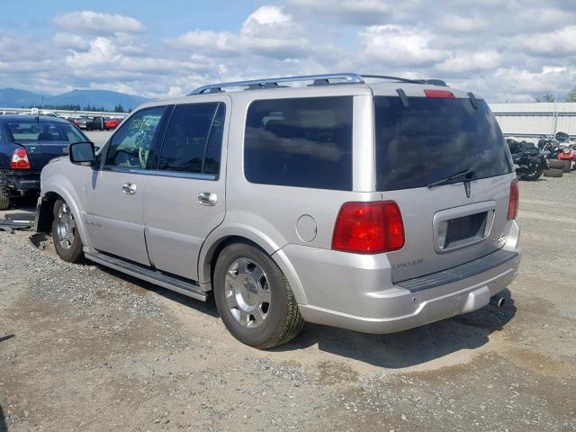 5LMFU285X6LJ22780 - 2006 LINCOLN NAVIGATOR SILVER photo 3
