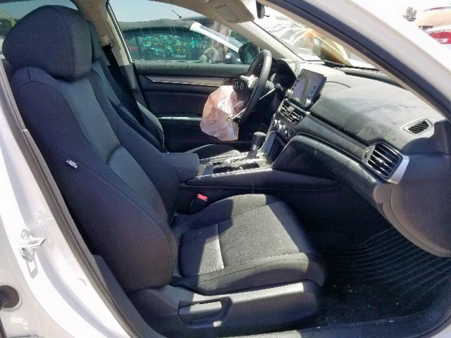 1HGCV1F10JA194790 - 2018 HONDA ACCORD LX WHITE photo 5