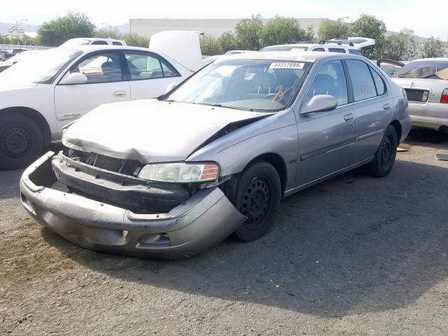 1N4DL01D21C171770 - 2001 NISSAN ALTIMA XE GRAY photo 2