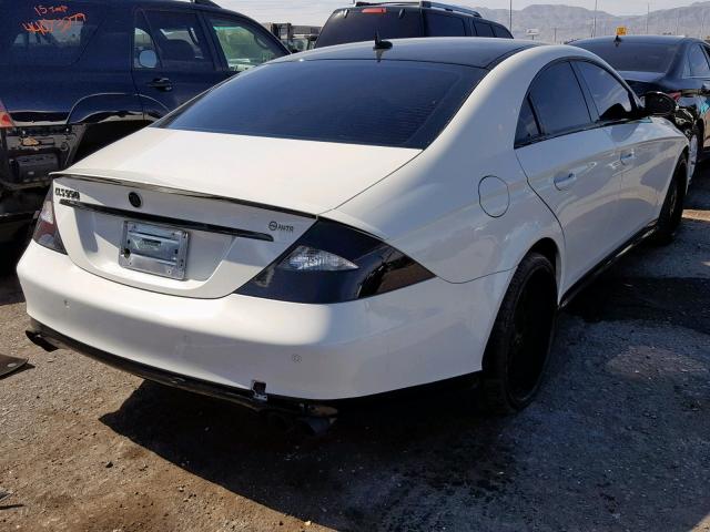 WDDDJ72X17A102581 - 2007 MERCEDES-BENZ CLS 550 WHITE photo 4