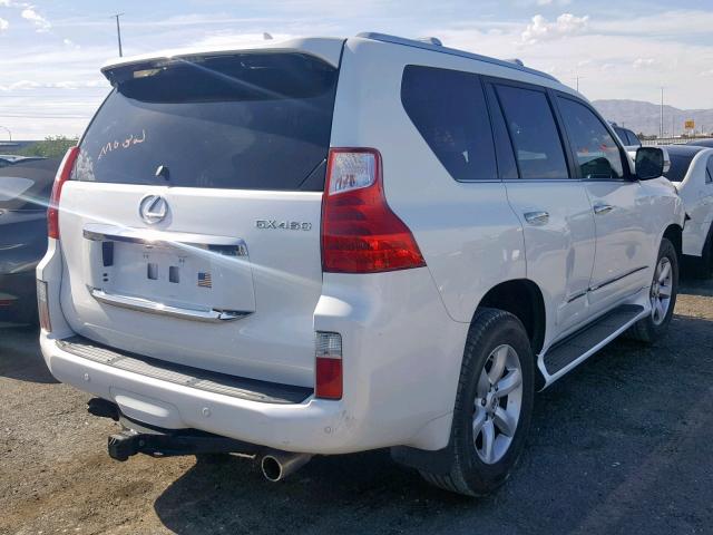 JTJBM7FXXD5058312 - 2013 LEXUS GX WHITE photo 4