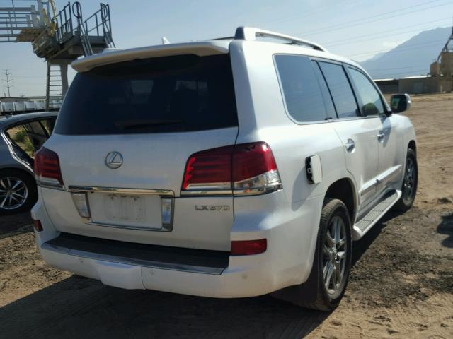 JTJHY7AX9D4097078 - 2013 LEXUS LX 570 WHITE photo 4