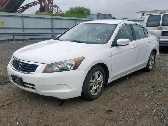 1HGCP26439A065092 - 2009 HONDA ACCORD LXP WHITE photo 2